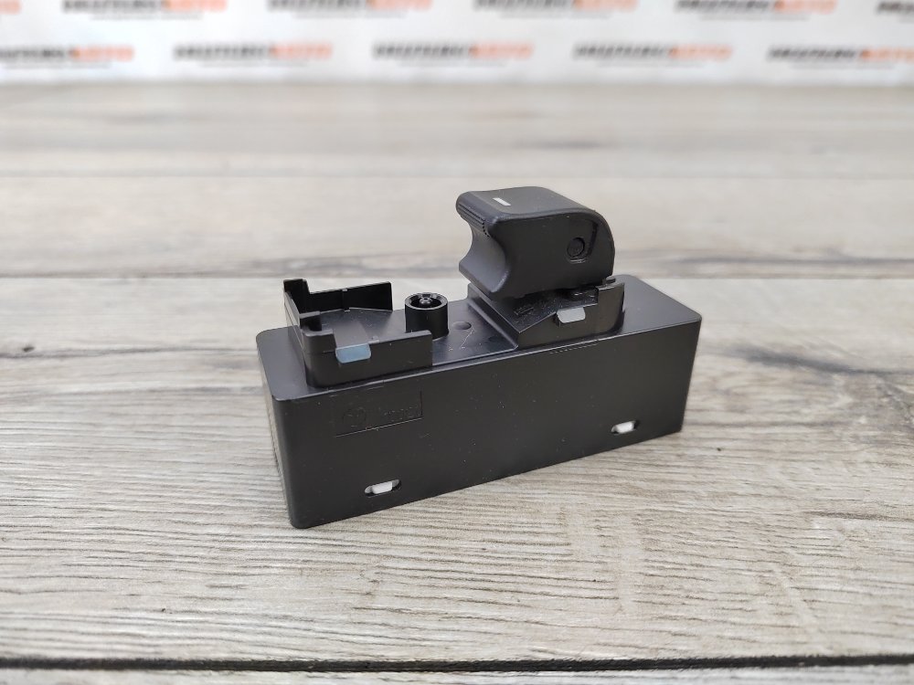 Кнопка стеклоподъемника, 800 рублей, Москва