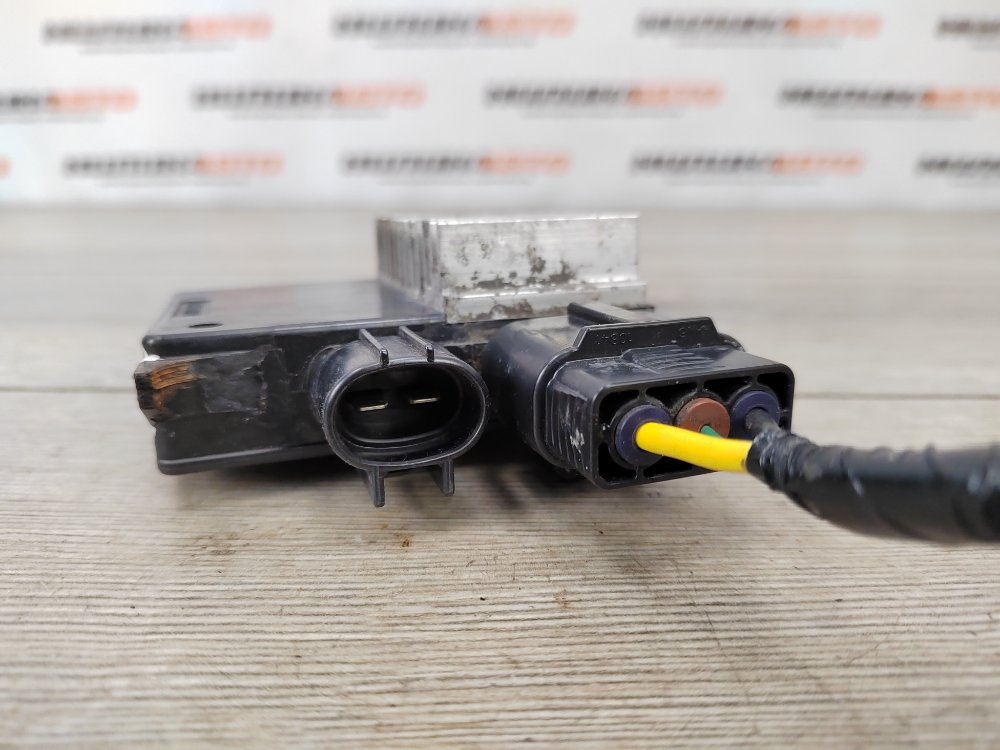 Блок управления вентилятором, 500 рублей, Москва