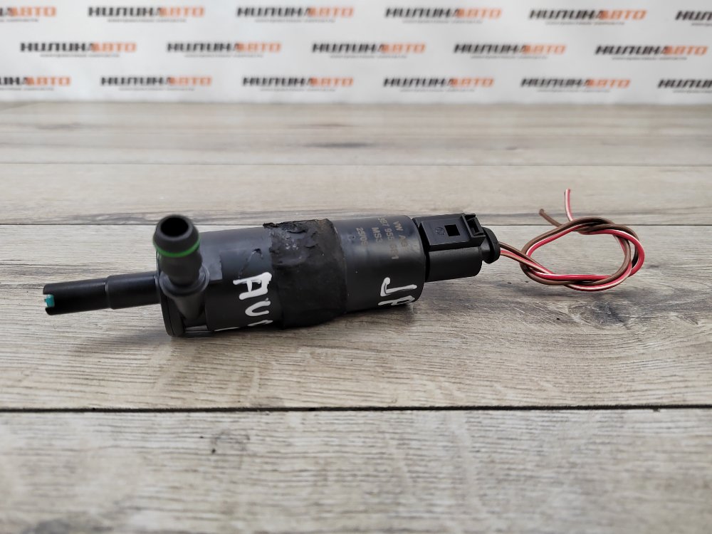 Насос омывателя фар, 1000 рублей, Москва