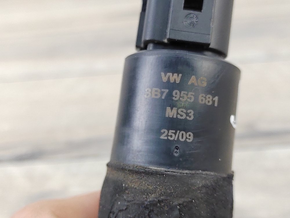 Насос омывателя фар, 1000 рублей, Москва