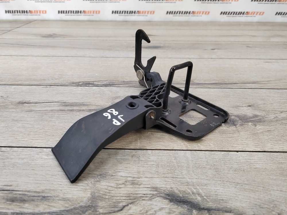 Замок капота, 1500 рублей, Москва