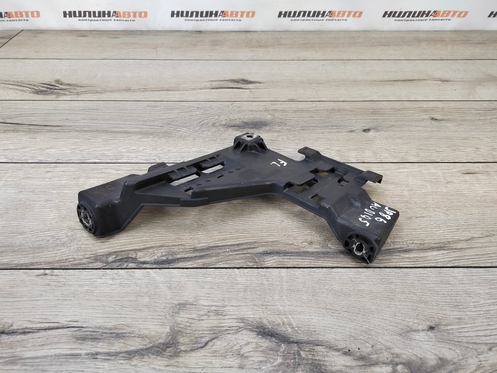 Кронштейн фары, 2000 рублей, Москва