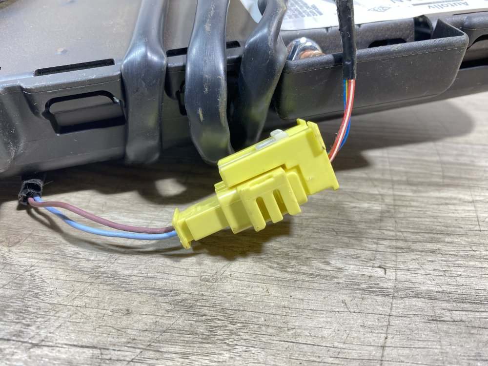 Подушка безопасности в сиденье, 1500 рублей, Севастополь