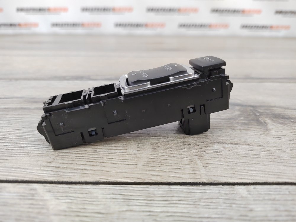 Кнопка, 1000 рублей, Москва