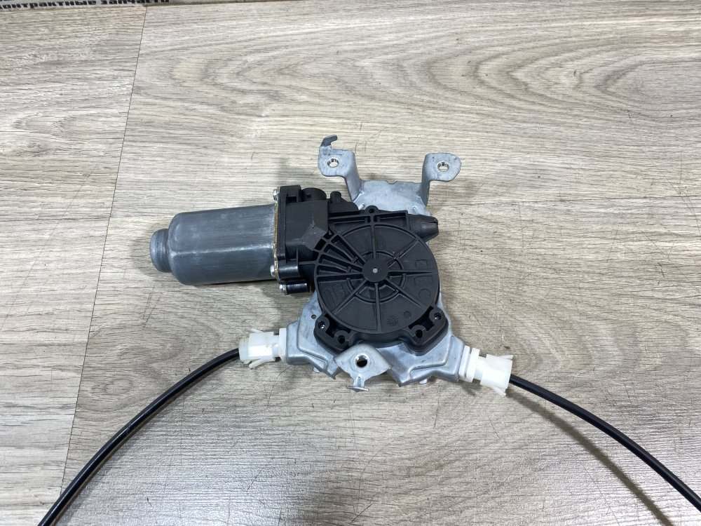 Стеклоподъемник, 1000 рублей, Севастополь