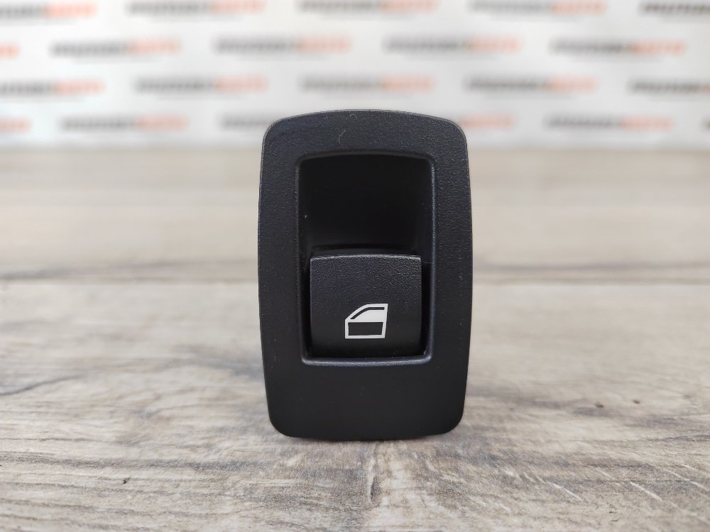 Кнопка стеклоподъемника, 200 рублей, Москва