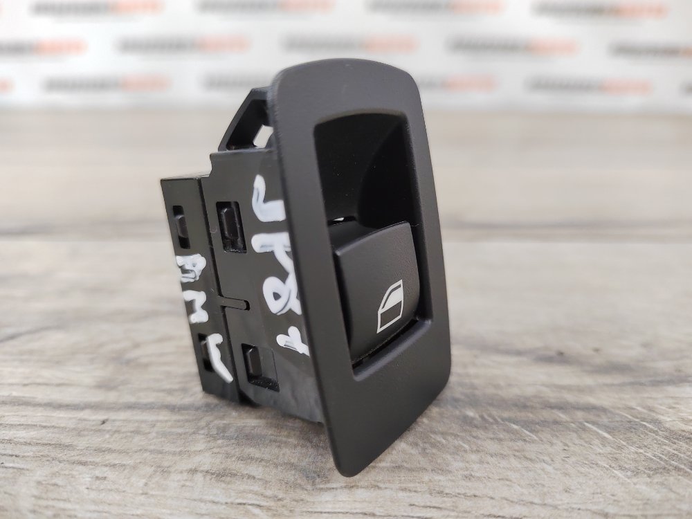 Кнопка стеклоподъемника, 200 рублей, Москва