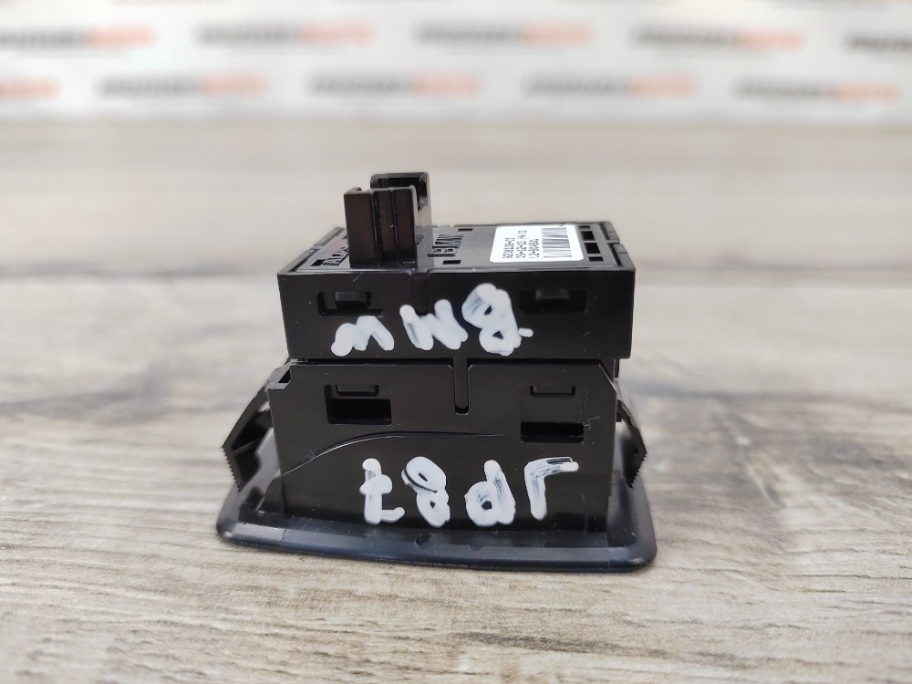 Кнопка стеклоподъемника, 200 рублей, Москва