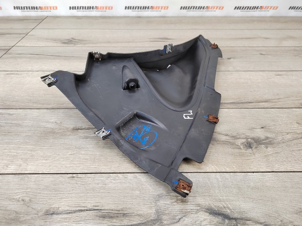 Подкрылок, 2500 рублей, Москва