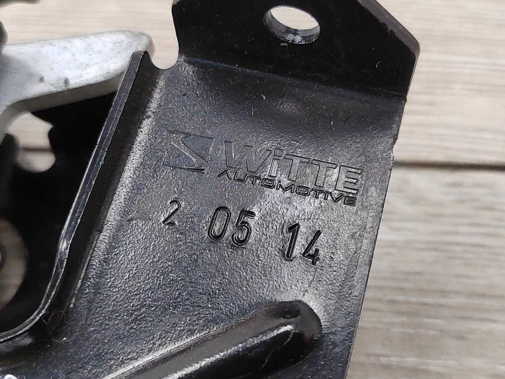 Замок капота, 3000 рублей, Москва