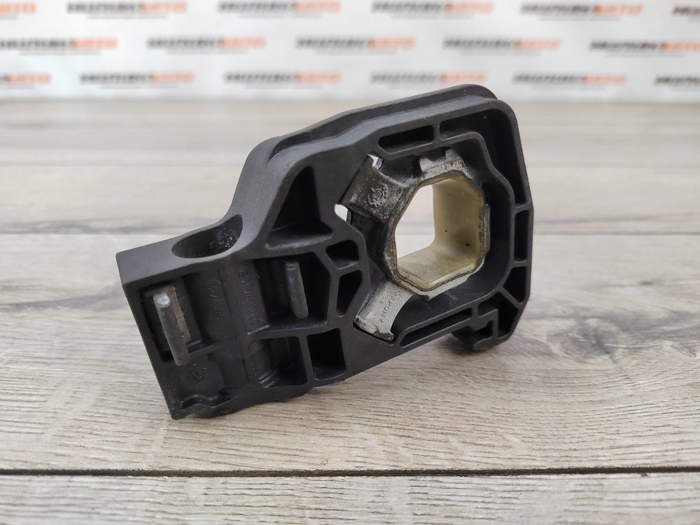 Крепление радиатора, 500 рублей, Москва