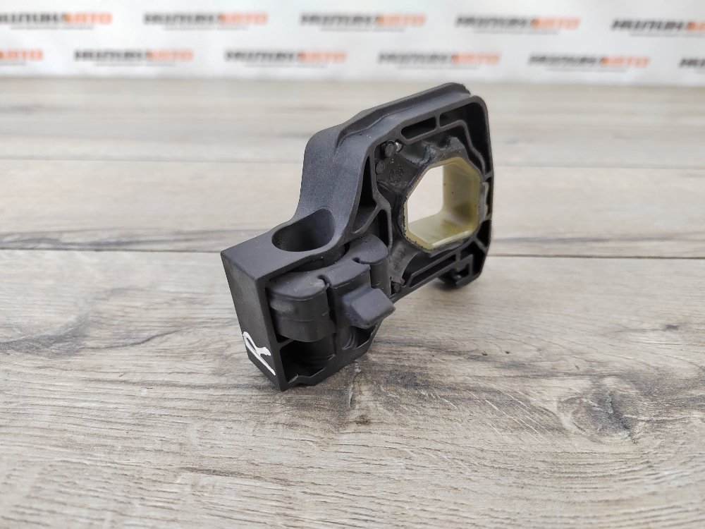 Крепление радиатора, 500 рублей, Москва