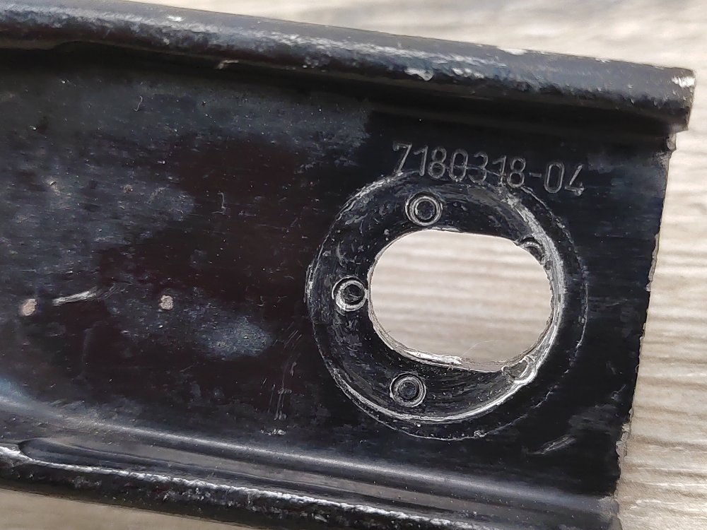 Распорка кузова, 500 рублей, Москва