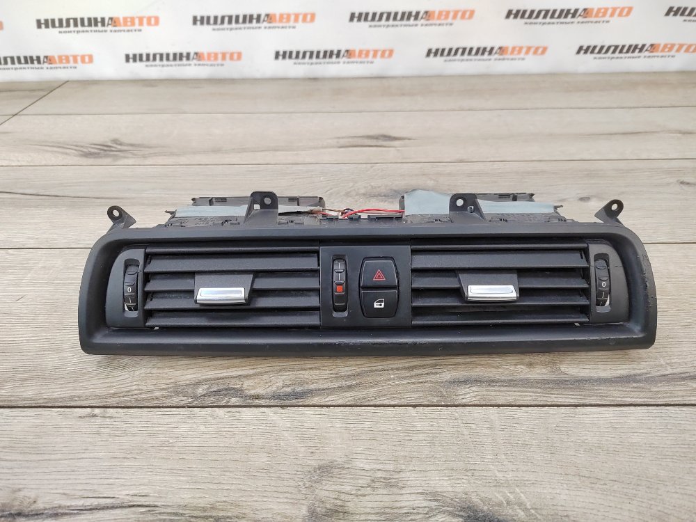 Дефлектор в торпедо центральный, 3500 рублей, Москва