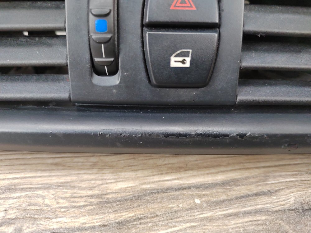 Дефлектор в торпедо центральный, 3500 рублей, Москва