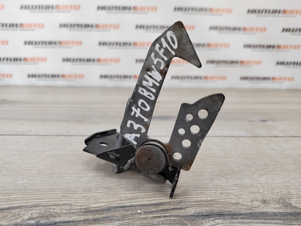 Замок капота, 1000 рублей, Москва