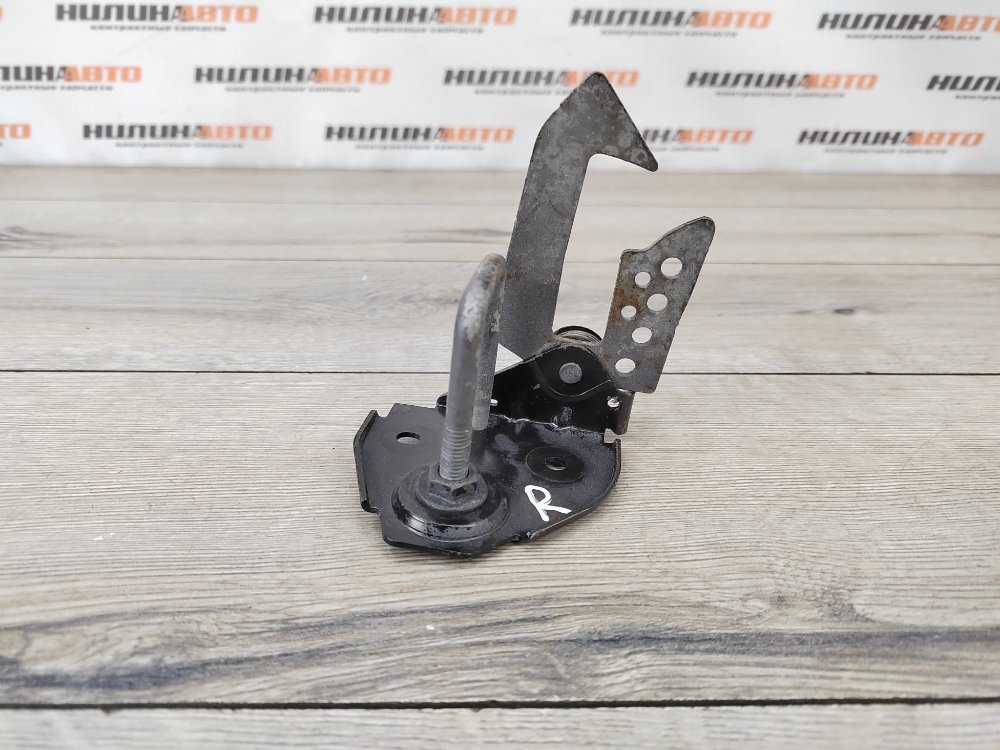 Замок капота, 1000 рублей, Москва