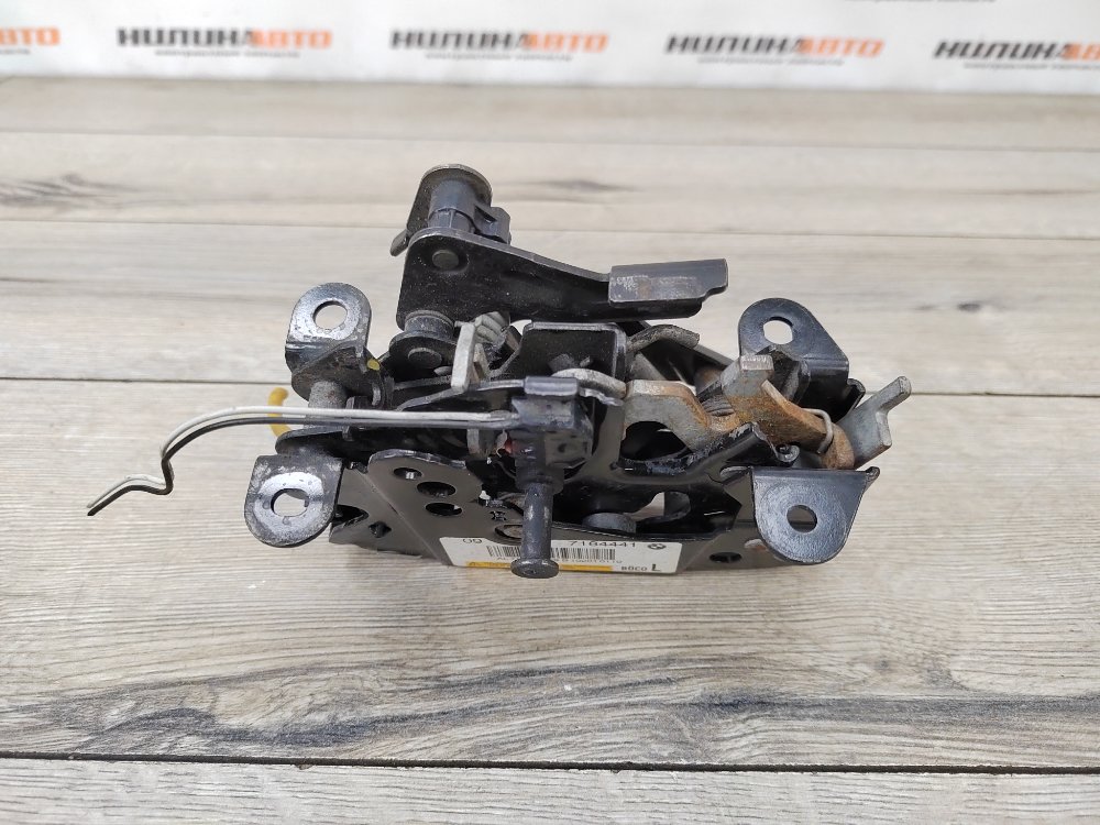 Замок капота, 1800 рублей, Москва