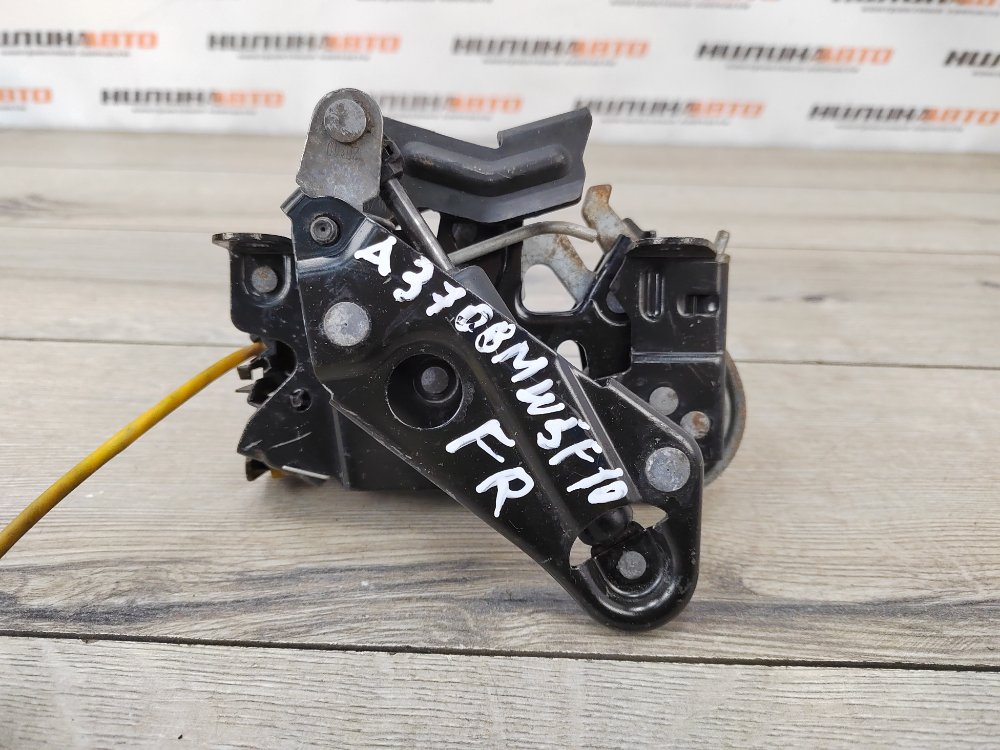 Замок капота, 2800 рублей, Москва