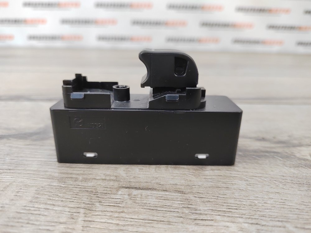 Кнопка стеклоподъемника, 700 рублей, Москва