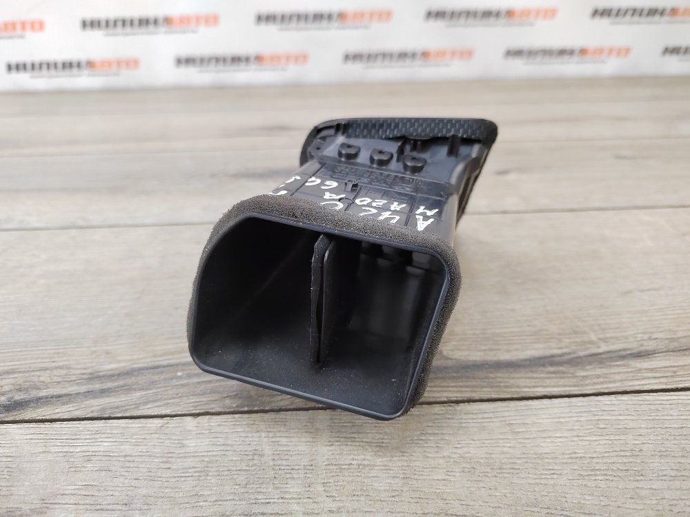 Дефлектор в торпедо, 1000 рублей, Москва