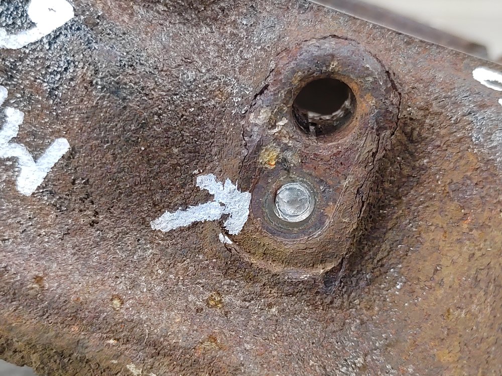 Кулак поворотный, 2000 рублей, Москва