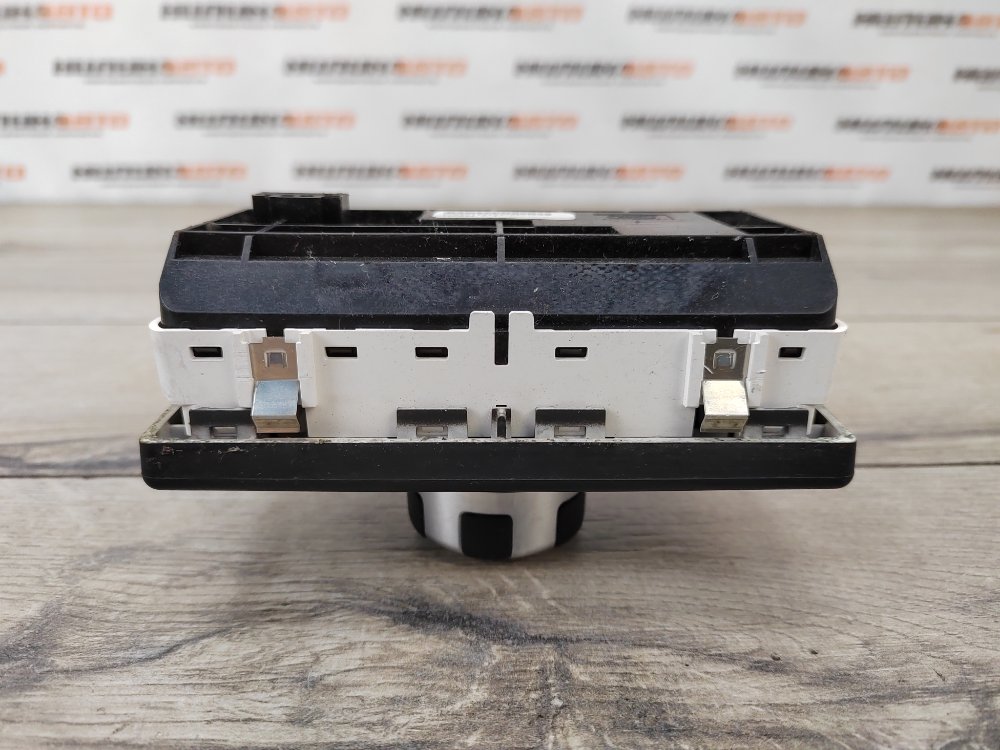 Блок управления подвеской, 500 рублей, Москва