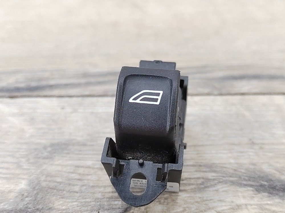 Кнопка стеклоподъемника, 600 рублей, Москва