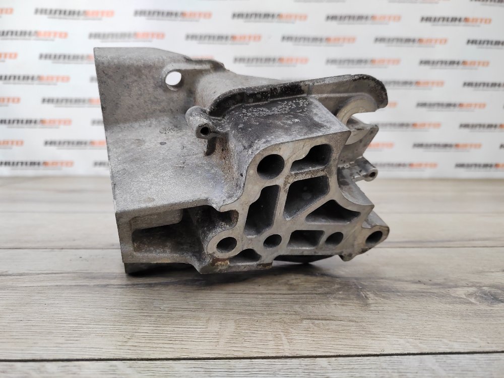 Кронштейн двигателя, 900 рублей, Москва