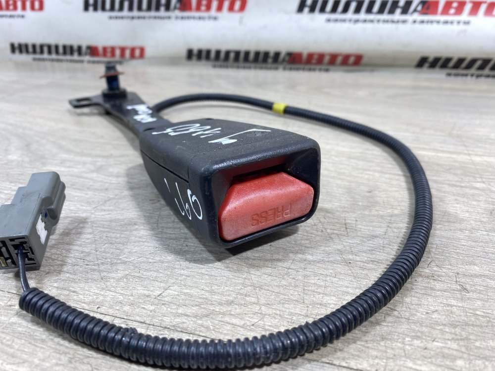 Замок ремня безопасности, 1000 рублей, Севастополь