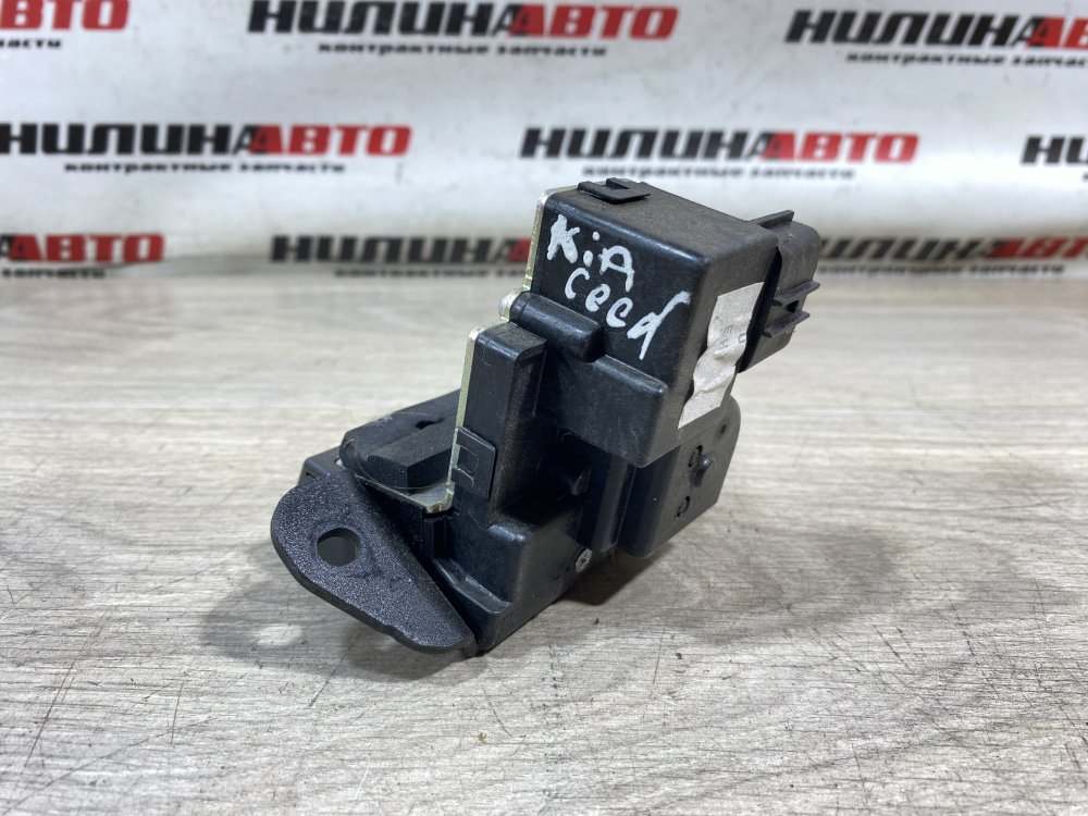 Замок крышки багажника, 1000 рублей, Севастополь