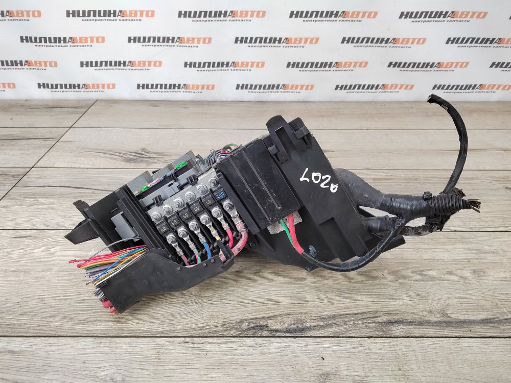 Блок предохранителей под капот, 1000 рублей, Москва