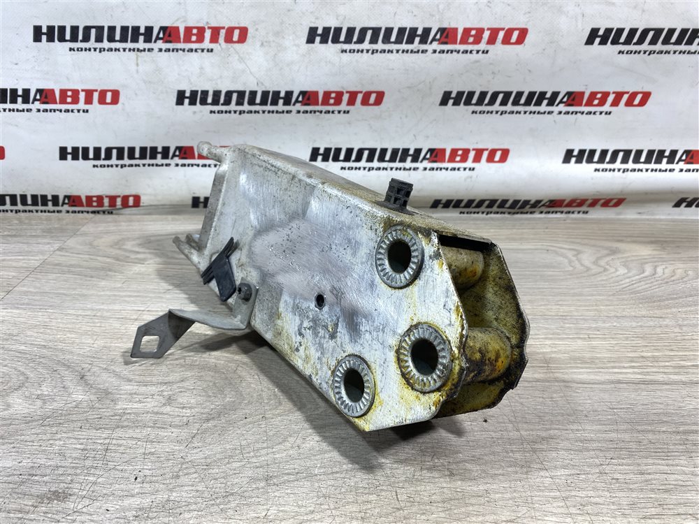 Кронштейн усилителя бампера, 1500 рублей, Севастополь