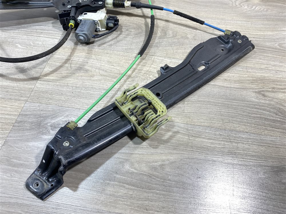 Стеклоподъемник, 2000 рублей, Севастополь