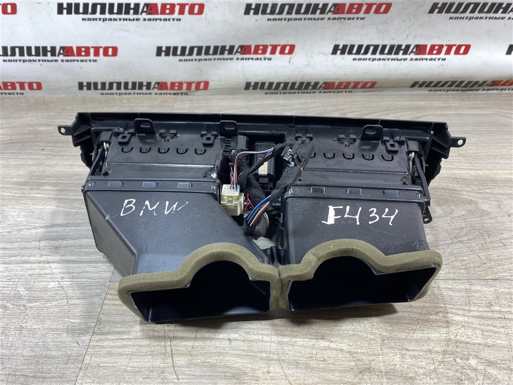 Дефлектор в торпедо центральный, 8000 рублей, Севастополь