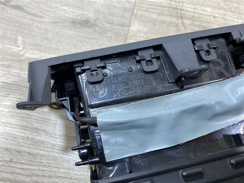 Дефлектор в торпедо центральный, 8000 рублей, Севастополь