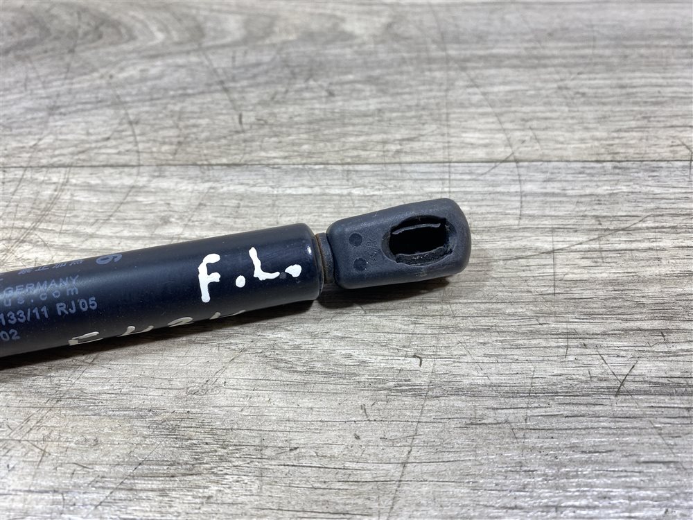 Амортизатор капота, 1000 рублей, Севастополь