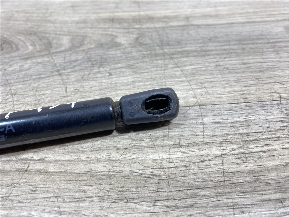 Амортизатор капота, 1000 рублей, Севастополь