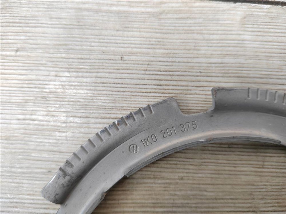 Гайка бензонасоса, 250 рублей, Москва