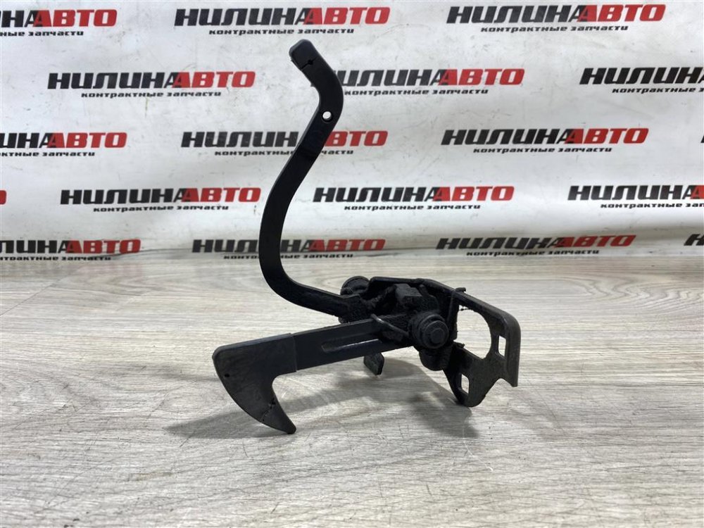 Замок капота, 1500 рублей, Севастополь