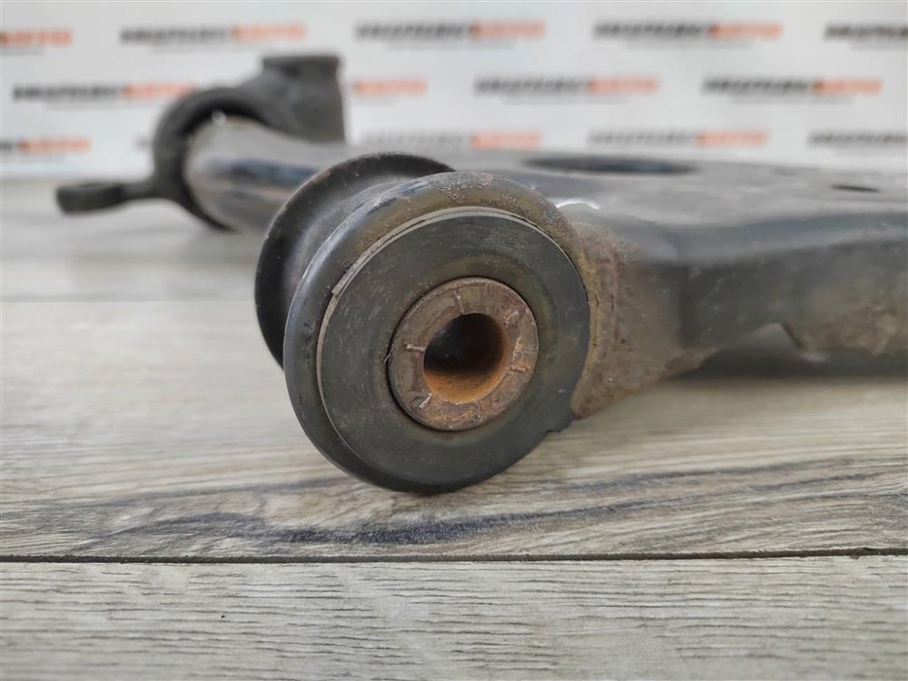 Рычаг передний нижний, 3000 рублей, Москва