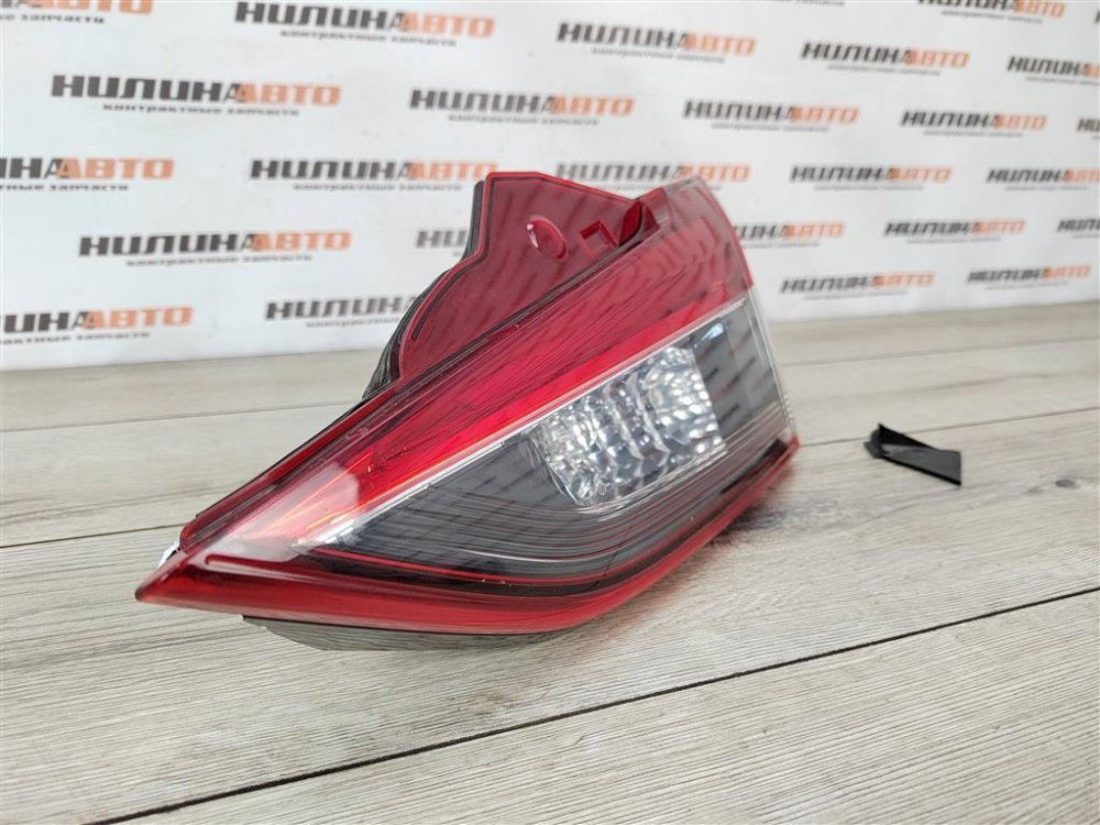 Фонарь в крышку багажника, 1000 рублей, Москва