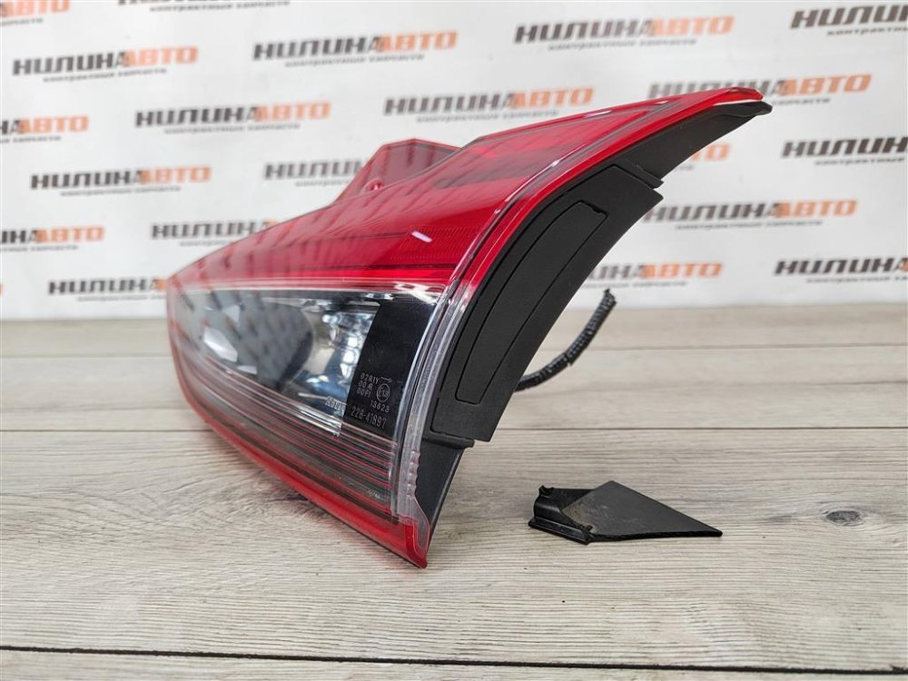 Фонарь в крышку багажника, 1000 рублей, Москва