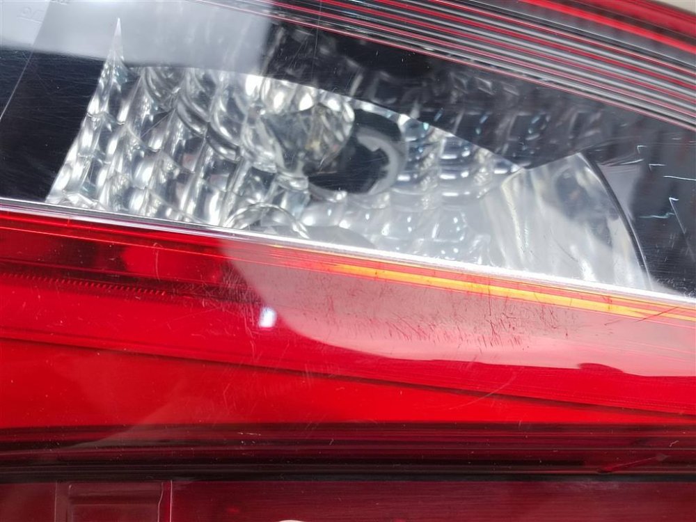 Фонарь в крышку багажника, 1000 рублей, Москва