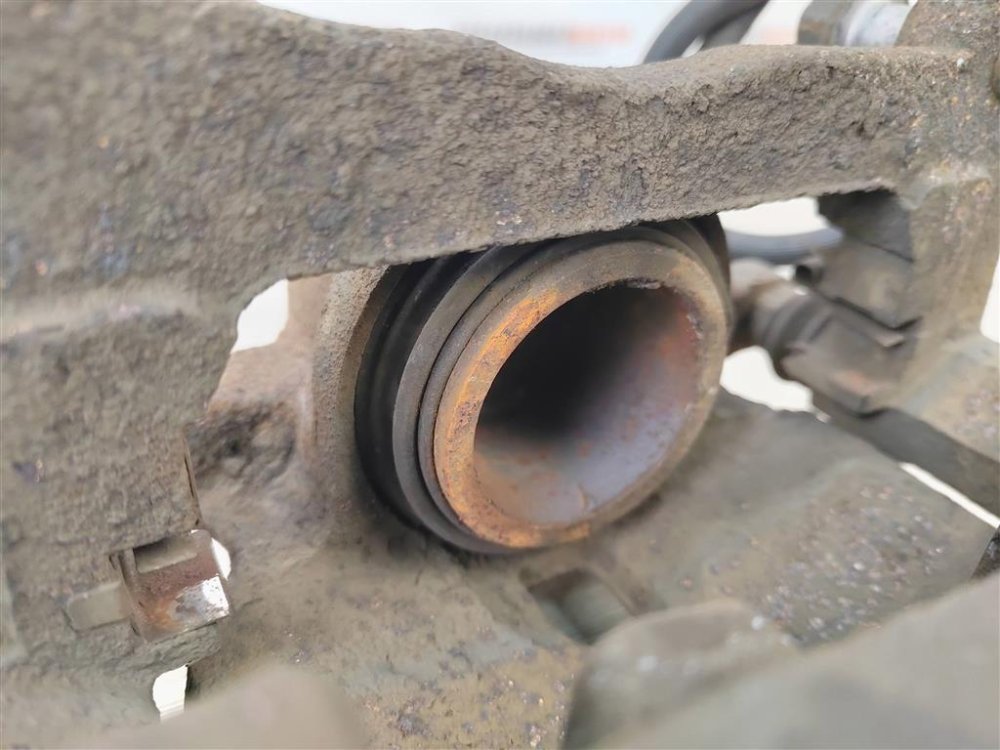 Суппорт тормозной, 2000 рублей, Москва