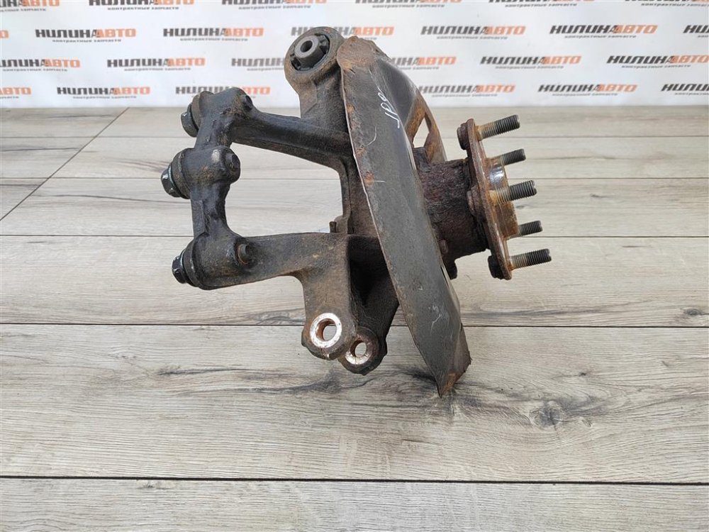 Кулак задний, 2000 рублей, Москва