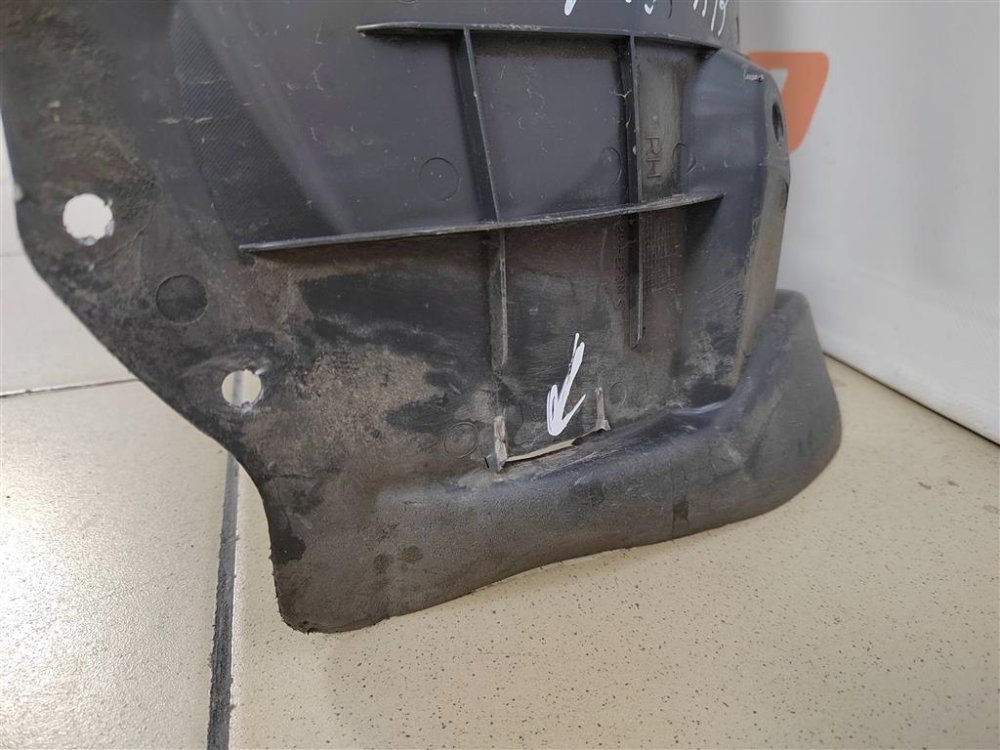 Подкрылок, 1000 рублей, Москва