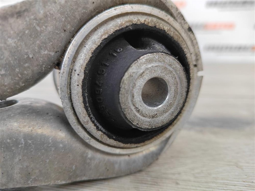 Рычаг передний верхний, 1200 рублей, Москва