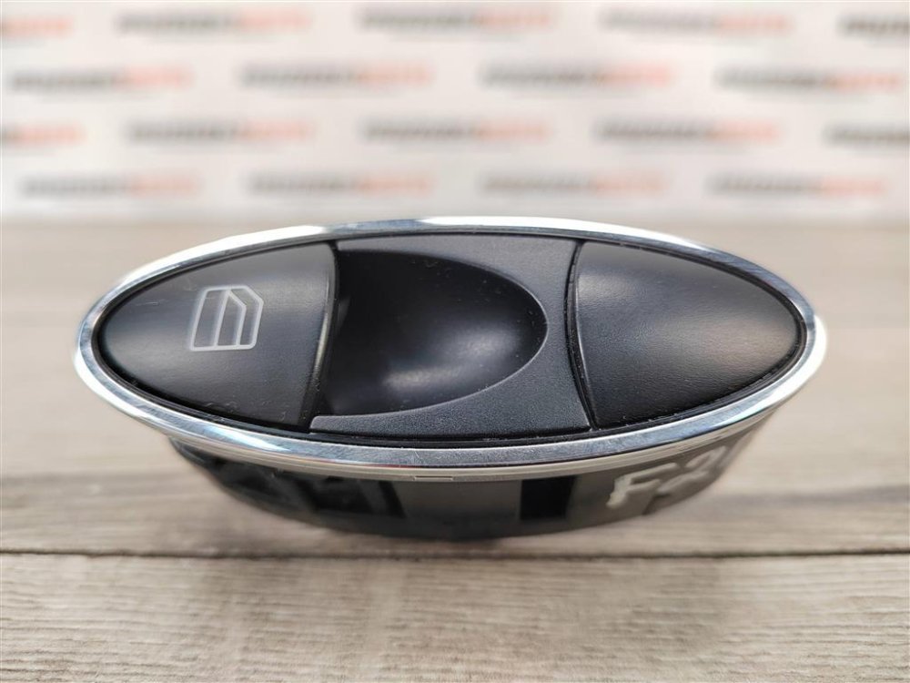 Кнопка стеклоподъемника, 500 рублей, Москва