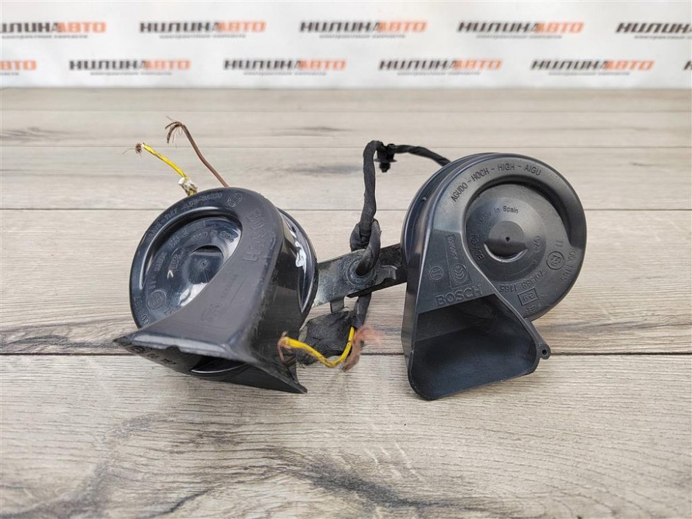 Звуковой сигнал, 2000 рублей, Москва